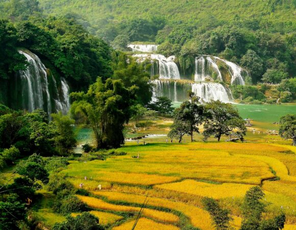 Off the Beaten Path Tour in North Vietnam 13 Days 12 Nights